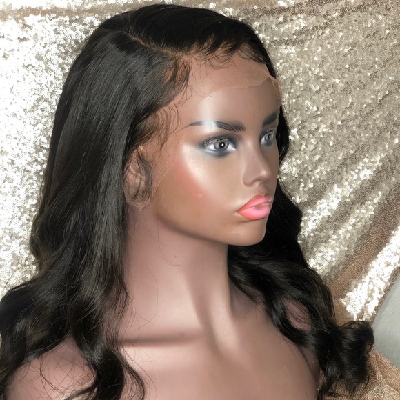 Brand new wig, never worn - Picture 2 of 3